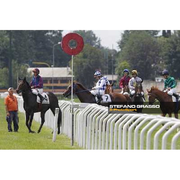 The horses of the Premio Bersaglio return home after the finish Milano - San Siro galopp racecourse,10th june 2012 ph.Stefano Grasso