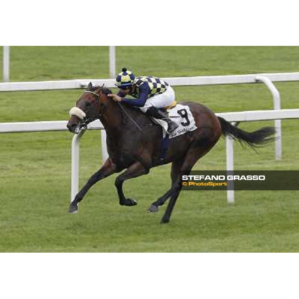 Fabio Branca on Silent Killer goes to win the Premio d\'Estate Milano - San Siro galopp racecourse,10th june 2012 ph.Stefano Grasso