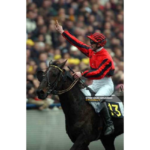 S.Ernault on King Prestige wins Prix JAcques Andrieu - trot montè Paris Vincennes, 30th january 2005 ph. Stefano Grasso