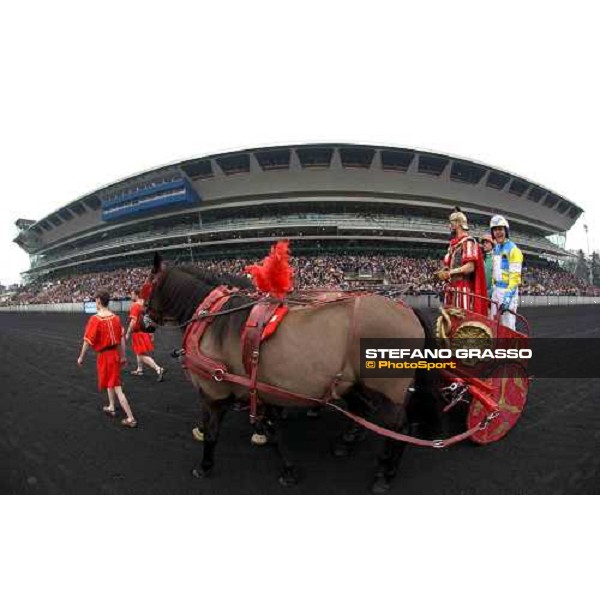 Giampaolo Minnucci parading inf front of 40.000 of Vincennes Paris Vincennes, 30th january 2005 ph. Stefano Grasso