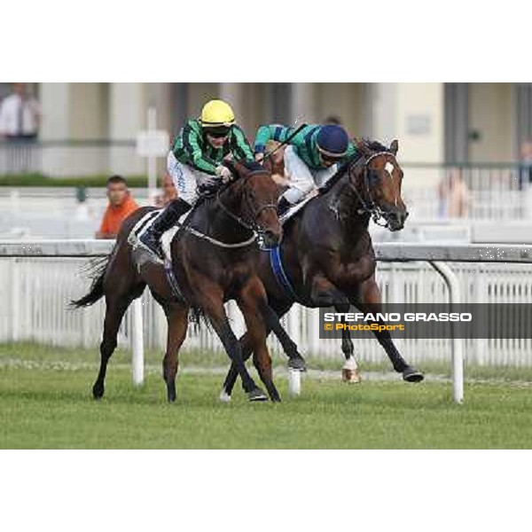 Sam Hitchcott on Chilworth Icon wins the Premio Primi Passi beating Dario Vargiu on Tiger Day Milan - San Siro galopp racecourse, 1st july 2012 ph.Stefano Grasso