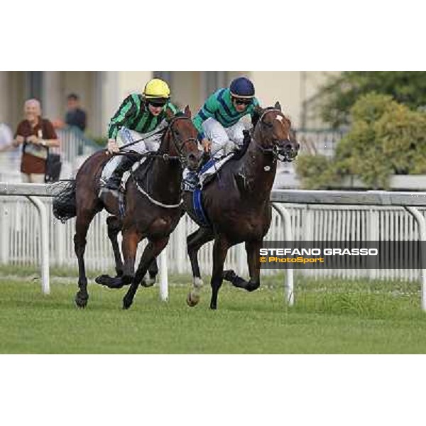 Sam Hitchcott on Chilworth Icon wins the Premio Primi Passi beating Dario Vargiu on Tiger Day Milan - San Siro galopp racecourse, 1st july 2012 ph.Stefano Grasso