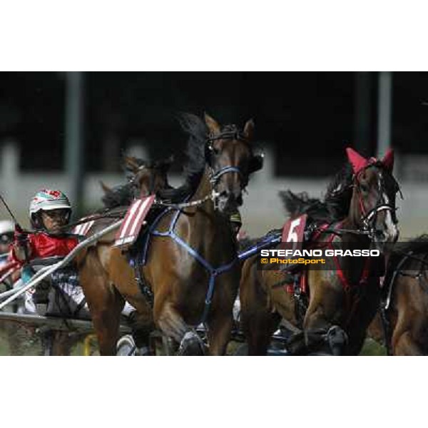 Racing during the Gran Premio Nazionale Filly Milano - San Siro trot racecourse, 30th june 2012 ph.Stefano Grasso