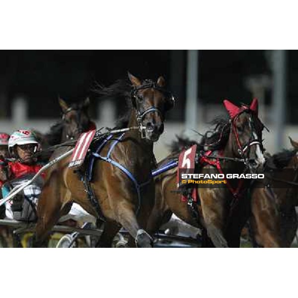 Racing during the Gran Premio Nazionale Filly Milano - San Siro trot racecourse, 30th june 2012 ph.Stefano Grasso