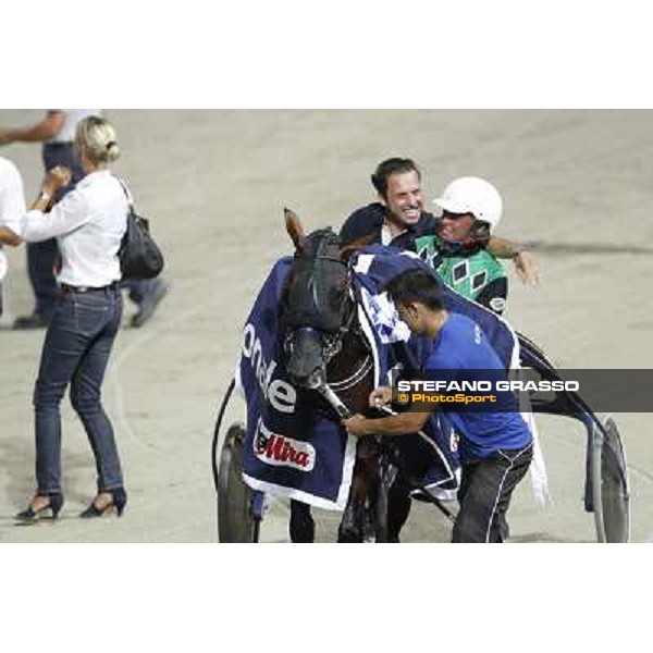 Enrico Bellei and Pascià Lest after winning the Gran Premio Nazionale - Mem.Gianni Ferraris Milano - San Siro trot racecourse, 30th june 2012 ph.Stefano Grasso