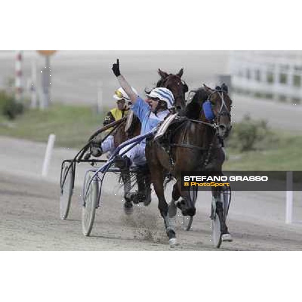 Federico Mastria with La Bibbina wins the Trofeo Snai delle Stelle Milano - San Siro trot racecourse, 30th june 2012 ph.Stefano Grasso