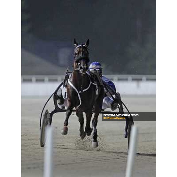 Holger Elhert warming up with Pascià Lest Milano - San Siro trot racecourse, 30th june 2012 ph.Stefano Grasso