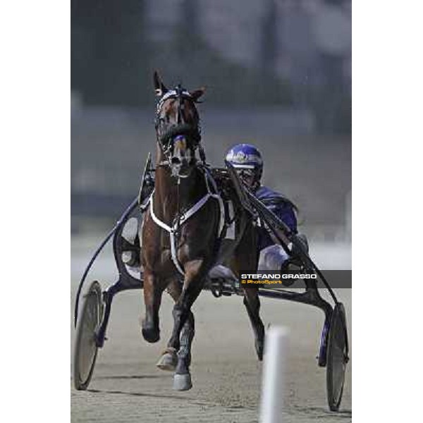 Holger Elhert warming up with Pascià Lest Milano - San Siro trot racecourse, 30th june 2012 ph.Stefano Grasso