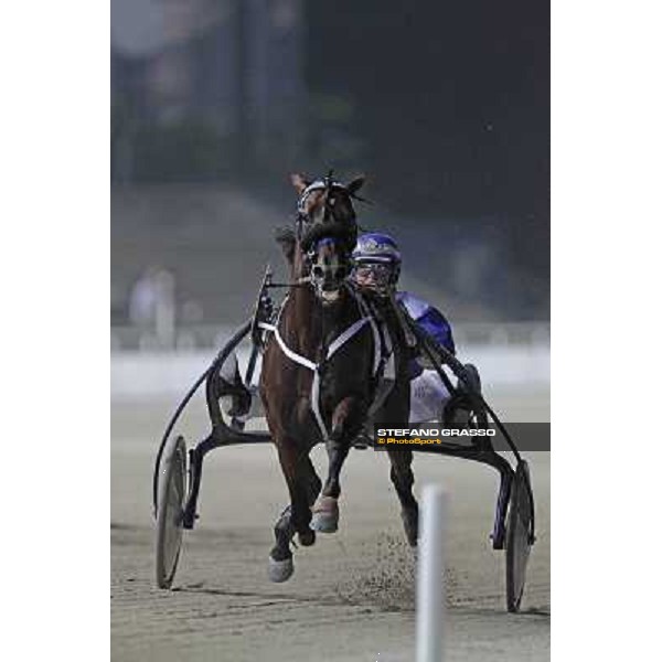 Holger Elhert warming up with Pascià Lest Milano - San Siro trot racecourse, 30th june 2012 ph.Stefano Grasso