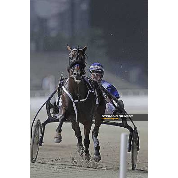 Holger Elhert warming up with Pascià Lest Milano - San Siro trot racecourse, 30th june 2012 ph.Stefano Grasso