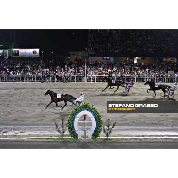 Roberto Vecchione and Looney Tunes win the 2nd heat of the Gran Premio Europeo Cesena, 1st september 2012 ph.Stefano Grasso