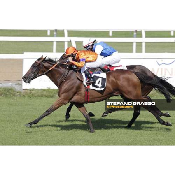 Cristian Demuro and Quiza Quiza Quiza win thew Premio Festuca Roma, Capannelle racecourse, 9th sept. 2012 ph.Stefano Grasso