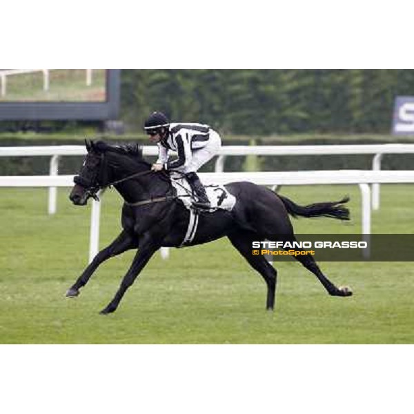 Mirco Demuro on Nabucco wins the Prmeio Vittorio Riva Milan, San Siro racecourse, 23rd sept.2012 ph.Stefano Grasso