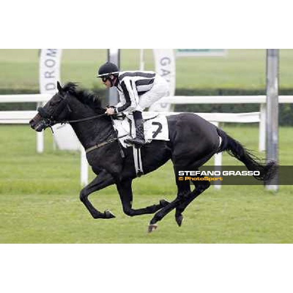 Mirco Demuro on Nabucco wins the Prmeio Vittorio Riva Milan, San Siro racecourse, 23rd sept.2012 ph.Stefano Grasso