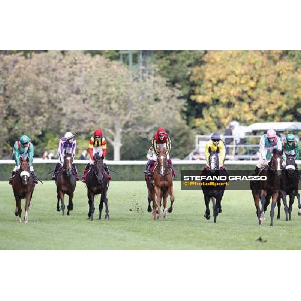 Olivier Peslier on Solemia wins the Qatar Prix de L\'Arc de Triomphe beating Christophe Soumillon on Orfevre Paris - Longchamp racecourse 7th oct..2012 ph.Stefano Grasso