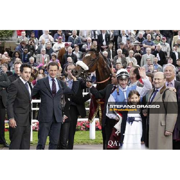 Olivier Peslier on Solemia wins the Qatar Prix de L\'Arc de Triomphe beating Christophe Soumillon on Orfevre Paris - Longchamp racecourse 7th oct..2012 ph.Stefano Grasso