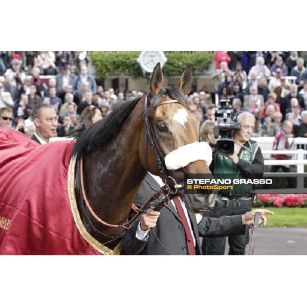 Olivier Peslier on Solemia wins the Qatar Prix de L\'Arc de Triomphe beating Christophe Soumillon on Orfevre Paris - Longchamp racecourse 7th oct..2012 ph.Stefano Grasso
