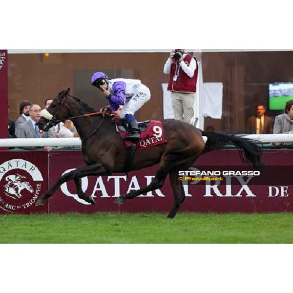 Umberto Rispoli on Molly MAlone wins the Qatar Prix du Cadran Paris - Longchamp racecourse 7th oct..2012 ph.Stefano Grasso