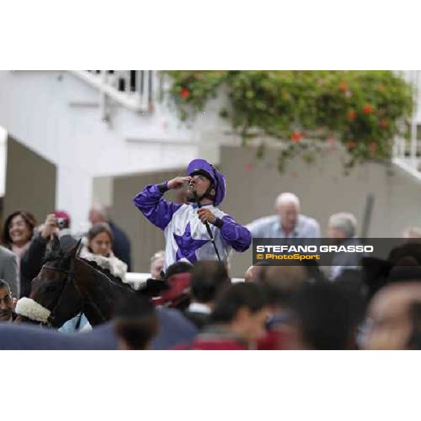 Umberto Rispoli on Molly MAlone wins the Qatar Prix du Cadran Paris - Longchamp racecourse 7th oct..2012 ph.Stefano Grasso