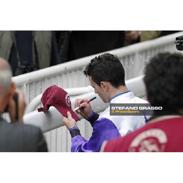 Umberto Rispoli on Molly MAlone wins the Qatar Prix du Cadran Paris - Longchamp racecourse 7th oct..2012 ph.Stefano Grasso