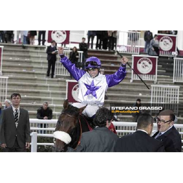 Umberto Rispoli on Molly MAlone wins the Qatar Prix du Cadran Paris - Longchamp racecourse 7th oct..2012 ph.Stefano Grasso