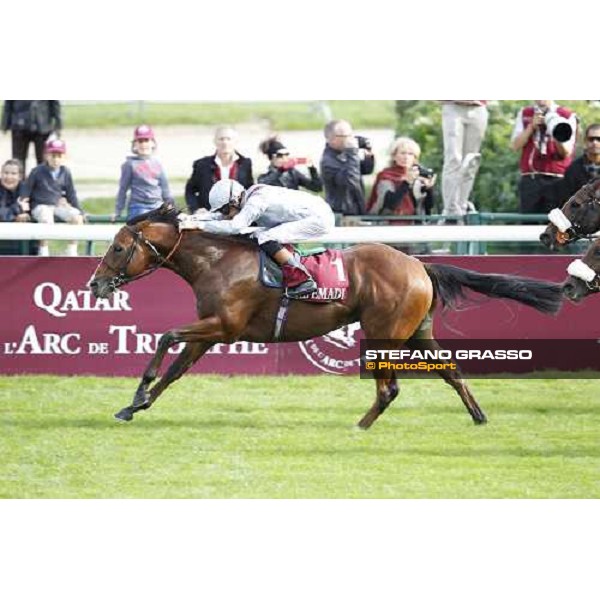 Richard Hughes on Olympic Glory wins the Prix JEan-Luc Lagardere Paris - Longchamp racecourse 7th oct..2012 ph.Stefano Grasso