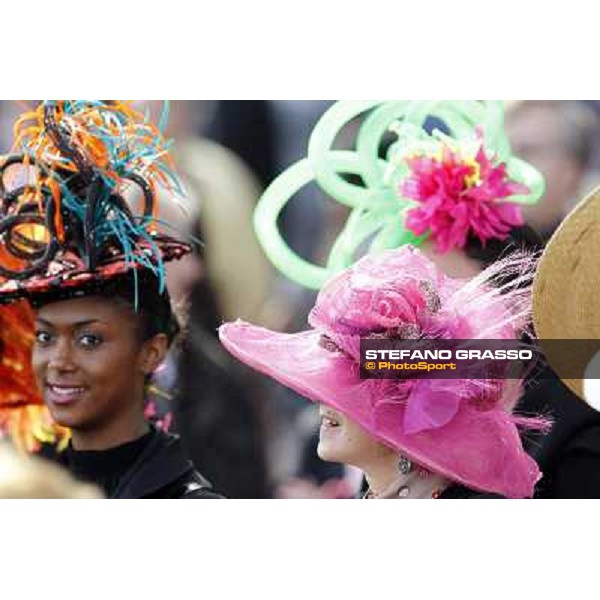 Paris - Longchamp racecourse - Fashion at the Qatar Prix de l\'Arc de Triomphe Paris, 7th oct.2012 ph.Stefano Grasso