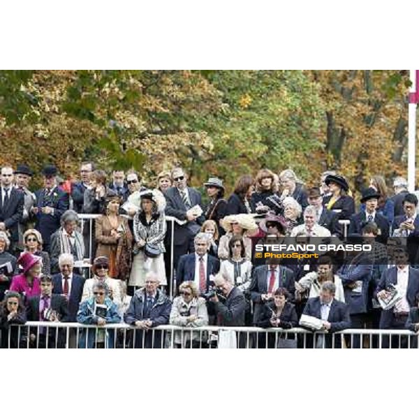 Paris - Longchamp racecourse - Fashion at the Qatar Prix de l\'Arc de Triomphe Paris, 7th oct.2012 ph.Stefano Grasso