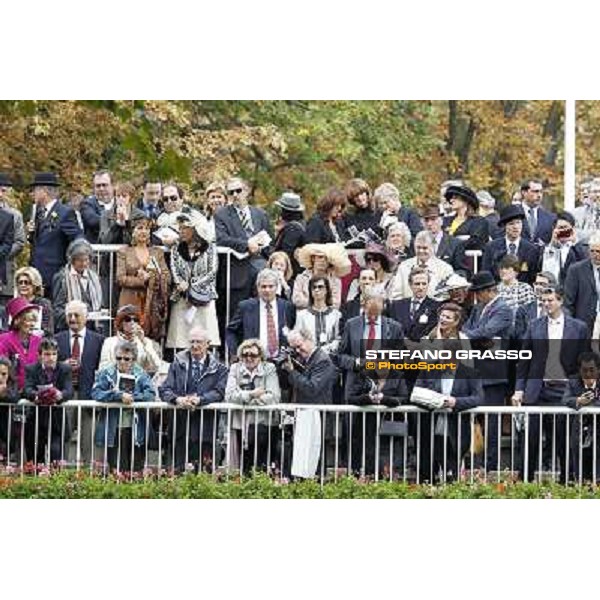 Paris - Longchamp racecourse - Fashion at the Qatar Prix de l\'Arc de Triomphe Paris, 7th oct.2012 ph.Stefano Grasso