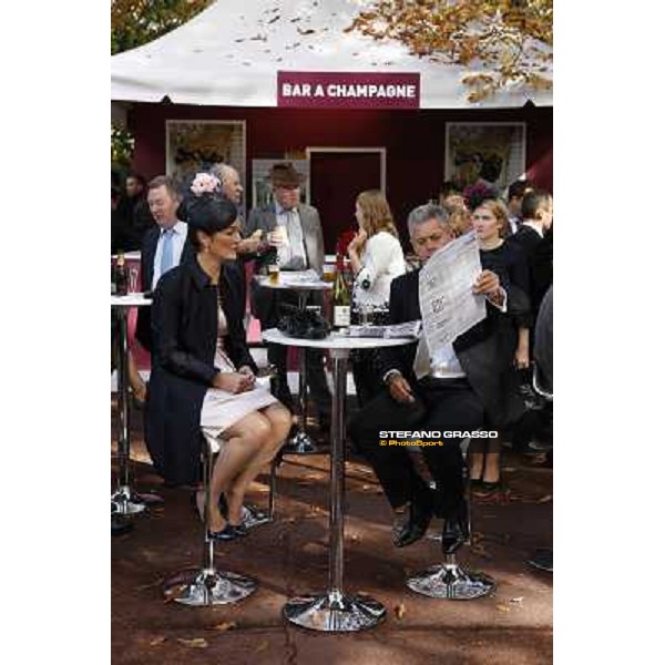 Paris - Longchamp racecourse - Fashion at the Qatar Prix de l\'Arc de Triomphe Paris, 7th oct.2012 ph.Stefano Grasso