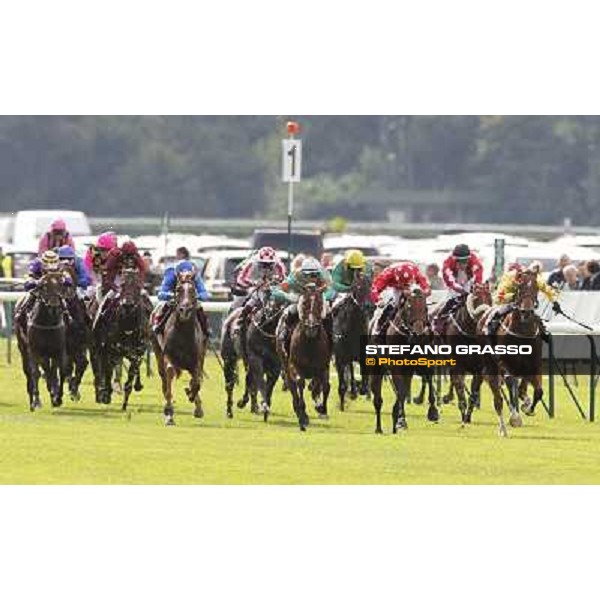 Paris - Longchamp racecourse - Gerard Mosse on Wizz Kid wins the Qatar Prix de l\'Abbaye de Longchamp Paris, 7th oct.2012 ph.Stefano Grasso
