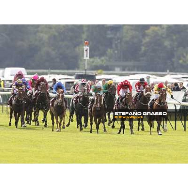 Paris - Longchamp racecourse - Gerard Mosse on Wizz Kid wins the Qatar Prix de l\'Abbaye de Longchamp Paris, 7th oct.2012 ph.Stefano Grasso