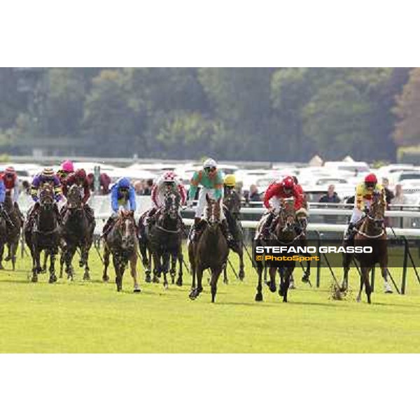 Paris - Longchamp racecourse - Gerard Mosse on Wizz Kid wins the Qatar Prix de l\'Abbaye de Longchamp Paris, 7th oct.2012 ph.Stefano Grasso