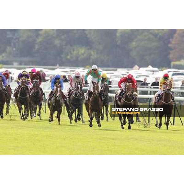 Paris - Longchamp racecourse - Gerard Mosse on Wizz Kid wins the Qatar Prix de l\'Abbaye de Longchamp Paris, 7th oct.2012 ph.Stefano Grasso