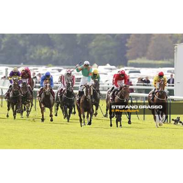 Paris - Longchamp racecourse - Gerard Mosse on Wizz Kid wins the Qatar Prix de l\'Abbaye de Longchamp Paris, 7th oct.2012 ph.Stefano Grasso