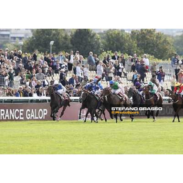 Paris - Longchamp racecourse - Olivier Peslier on Silasol wins the Prix MArcel Boussac -Frankie Dettori on Topaze Blanche and C.Soumillon on Alterite Paris, 7th oct.2012 ph.Stefano Grasso