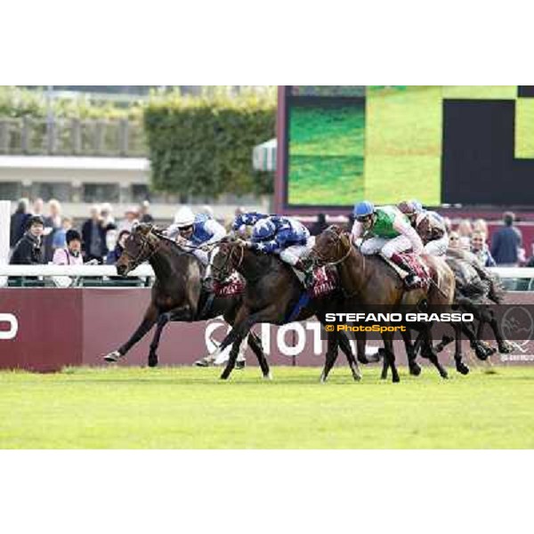 Paris - Longchamp racecourse - Olivier Peslier on Silasol wins the Prix MArcel Boussac -Frankie Dettori on Topaze Blanche and C.Soumillon on Alterite Paris, 7th oct.2012 ph.Stefano Grasso