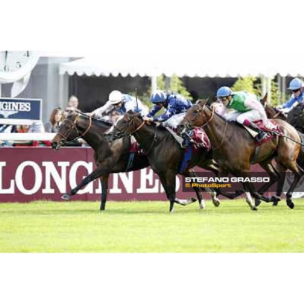 Paris - Longchamp racecourse - Olivier Peslier on Silasol wins the Prix MArcel Boussac -Frankie Dettori on Topaze Blanche and C.Soumillon on Alterite Paris, 7th oct.2012 ph.Stefano Grasso