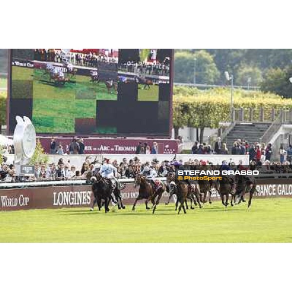 Paris - Longchamp racecourse - Richard Hughes on Olympic Glory wins the Prix Jean-Luc Lagardere Paris, 7th oct.2012 ph.Stefano Grasso