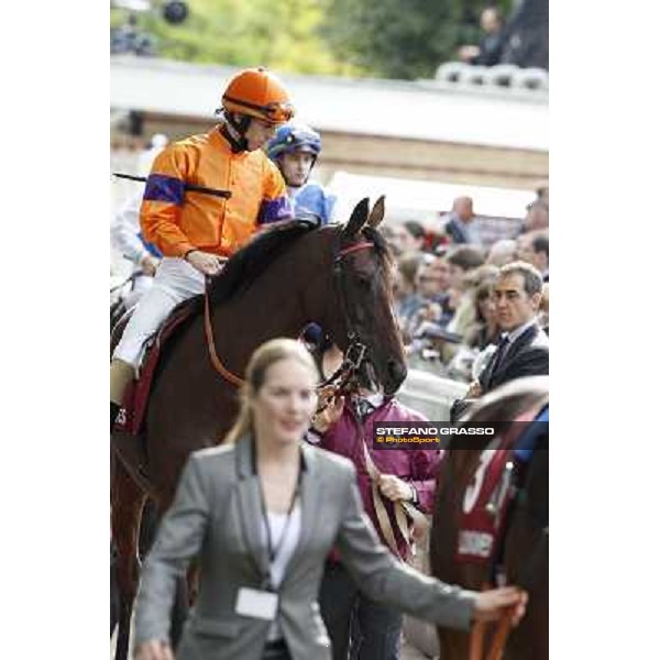 Paris - Longchamp racecourse - Luigi Riccardi and Cristian Demuro on Quiza Quiza Quiza before the Prix de l\'Opera Longines Paris, 7th oct.2012 ph.Stefano Grasso