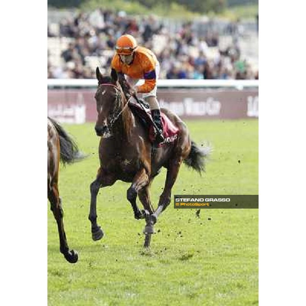 Paris - Longchamp racecourse - Cristian Demuro on Quiza Quiza Quiza before the Prix de l\'Opera Longines Paris, 7th oct.2012 ph.Stefano Grasso