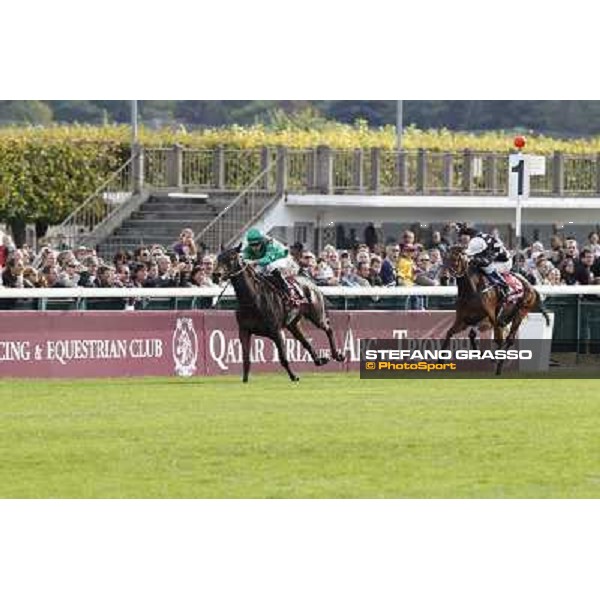 Paris - Longchamp racecourse - Christophe Patrice Lemaire on Ridasiyna wins the Prix de l\'Opera Longines Paris, 7th oct.2012 ph.Stefano Grasso