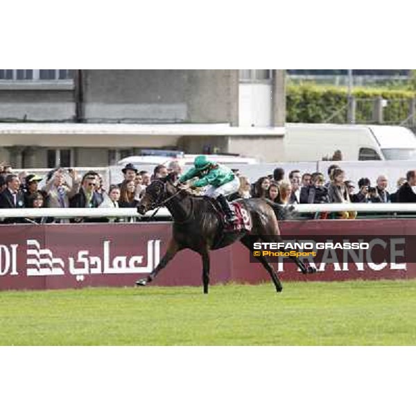 Paris - Longchamp racecourse - Christophe Patrice Lemaire on Ridasiyna wins the Prix de l\'Opera Longines Paris, 7th oct.2012 ph.Stefano Grasso