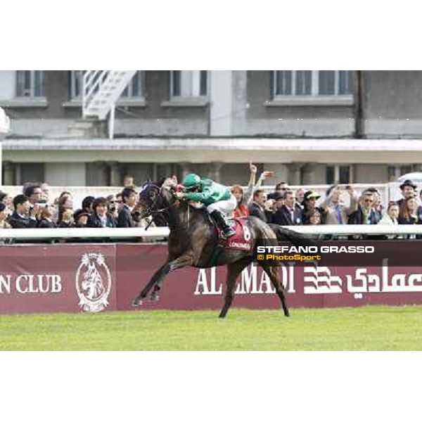 Paris - Longchamp racecourse - Christophe Patrice Lemaire on Ridasiyna wins the Prix de l\'Opera Longines Paris, 7th oct.2012 ph.Stefano Grasso