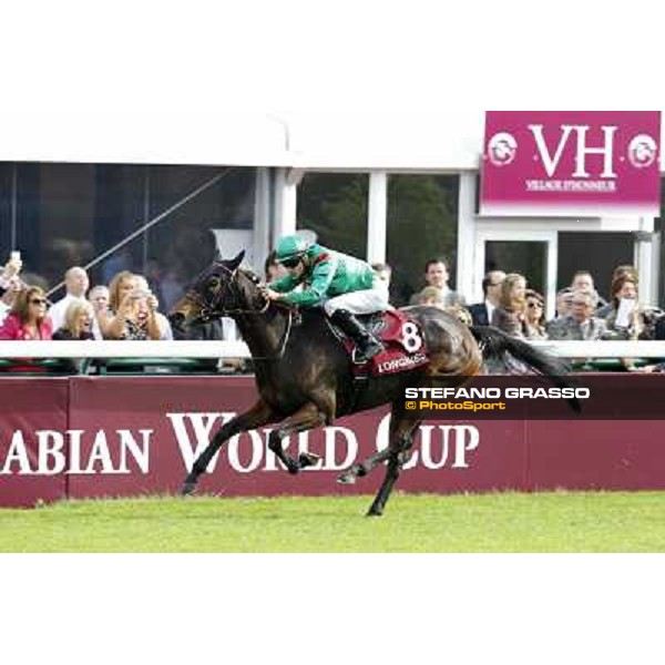 Paris - Longchamp racecourse - Christophe Patrice Lemaire on Ridasiyna wins the Prix de l\'Opera Longines Paris, 7th oct.2012 ph.Stefano Grasso
