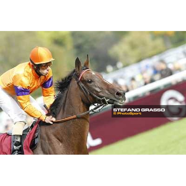 Paris - Longchamp racecourse - Cristian Demuro on Quiza Quiza Quiza returns home after the Prix de l\'Opera Longines Paris, 7th oct.2012 ph.Stefano Grasso