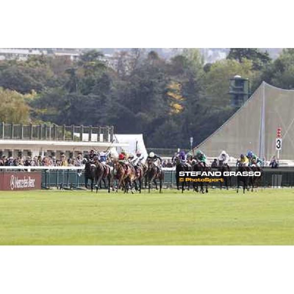 Paris - Longchamp racecourse - The parade of the Qatar Prix de l\'Arc de Triomphe - Christophe Soumillon on Orfevre and Olivier Peslier on Solemia Paris, 7th oct.2012 ph.Stefano Grasso