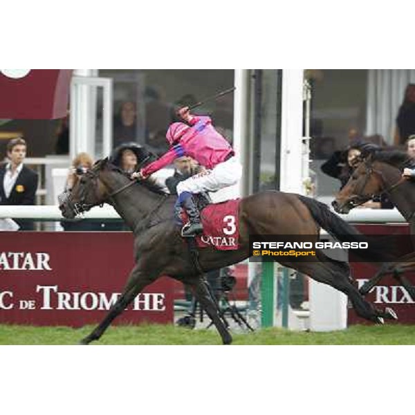 Paris - Longchamp racecourse - William Buick on Gordon Lord Byron wins the Prix de la Foret beating Penitent Paris, 7th oct.2012 ph.Stefano Grasso