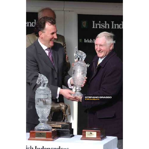 trainer Martin Pipe, receives the trophy for the victory of Contraband in the Irish Independent Arkle Challenge Trophy Cheltenham, The Festival 1st day - 15th march 2005 ph. Stefano Grasso