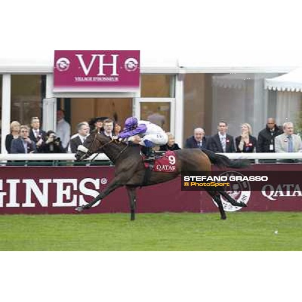 Umberto Rispoli on Molly Malone goes to win the Prix du Cadran Paris, 7th oct.2012 ph.Stefano Grasso